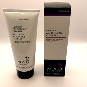 M.A.D. Glycolic Age Diffusing Cleanser Anti-Aging